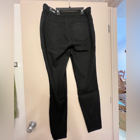 NWT Fashion Nova Jeggings 18 - Picture 2 of 7